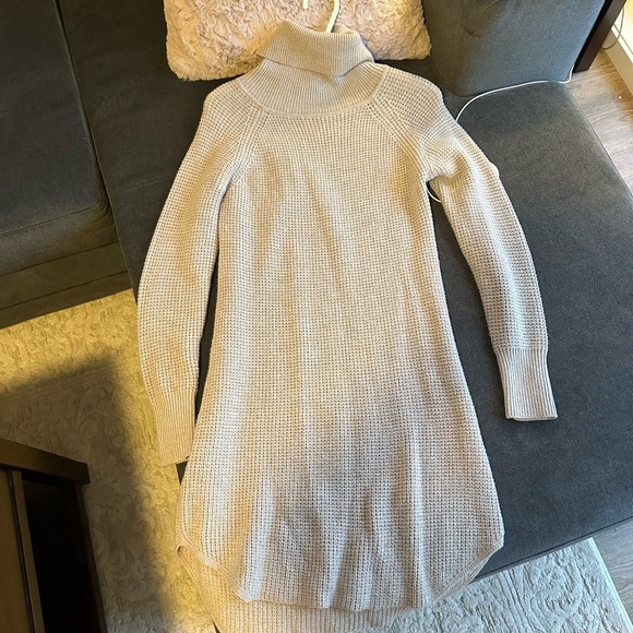 Wilfred Free Bianca Sweater Dress - Gray, Aritzia - Picture 3 of 5